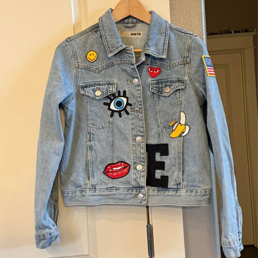 Wmn's Fun TopShop X Moto Denim Jean Jacket Embroidered Patches Y2K Style-Size 6 - Picture 4 of 9